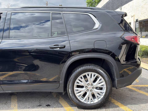 2024 GMC Acadia Elevation