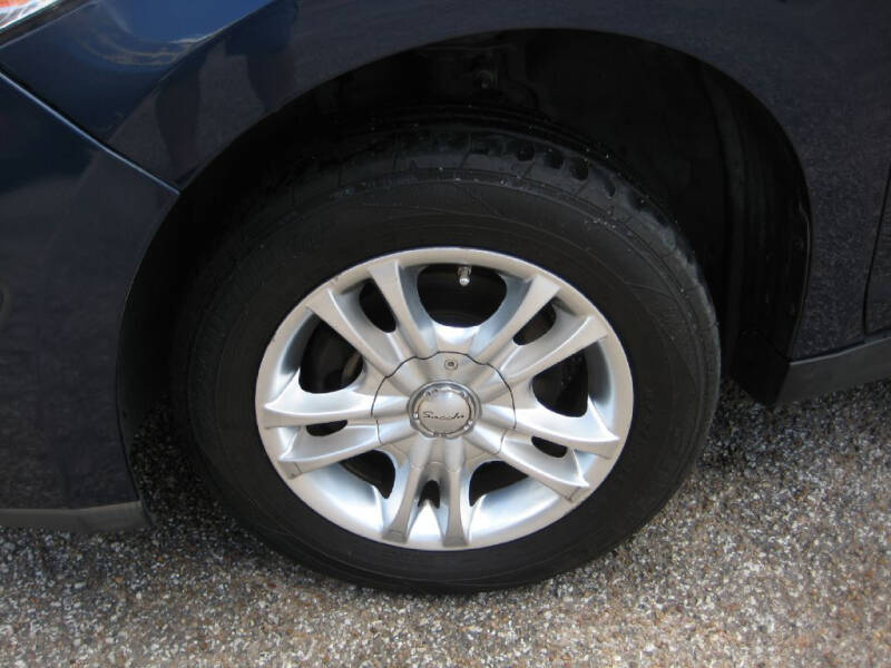 2009 Nissan Versa 1.6 Base