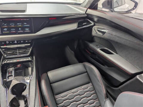 2022 Audi RS e-tron GT quattro