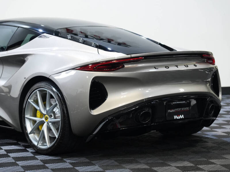 2024 Lotus Emira V6 First Edition