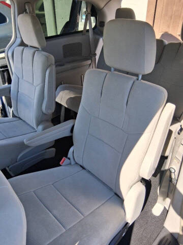 2011 Dodge Grand Caravan Crew