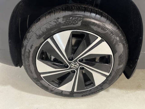 2026 Volkswagen Taos SE 4Motion