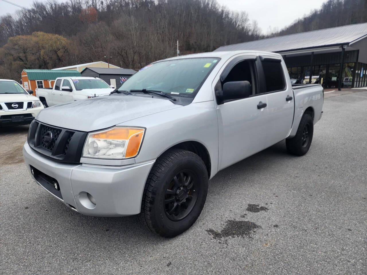 2014 Nissan Titan for sale at Auto Energy in Lebanon, VA