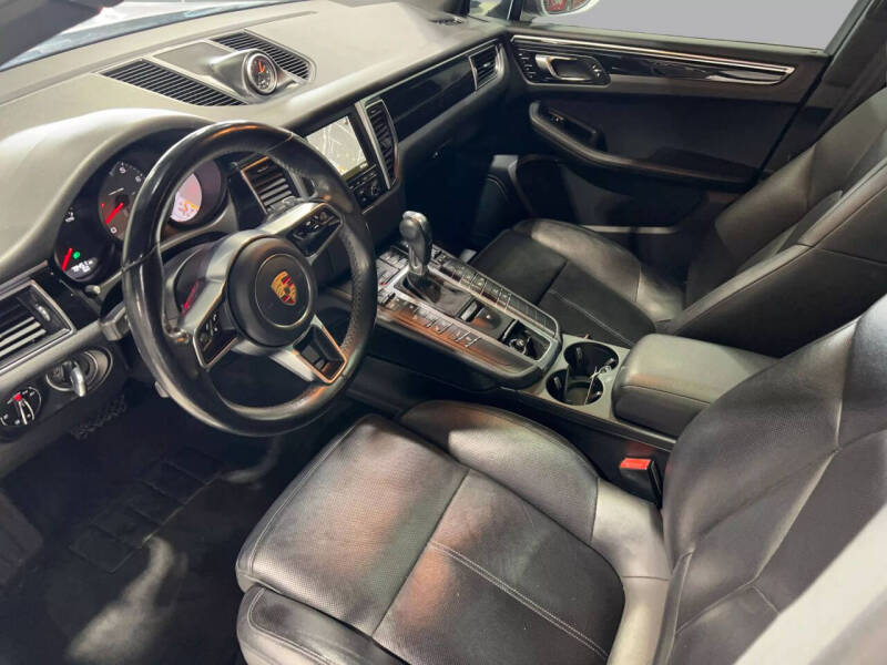 2016 Porsche Macan S