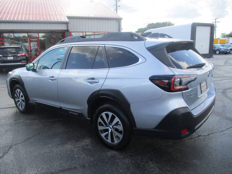 2025 Subaru Outback Premium