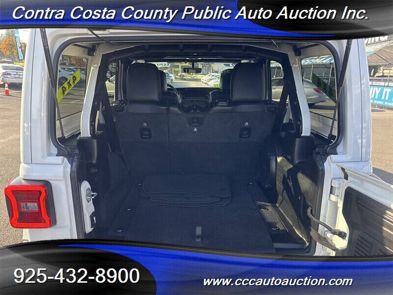 2021 Jeep Wrangler Unlimited Sahara Altitude