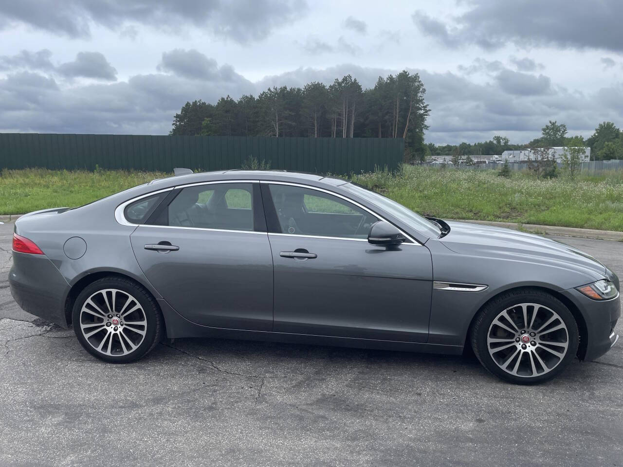 2017 Jaguar XF for sale at Twin Cities Auctions in Elk River, MN