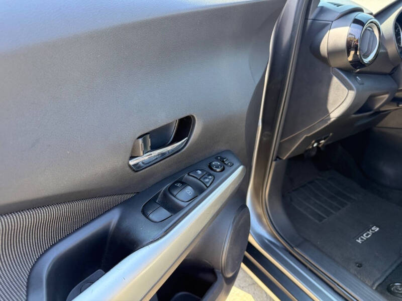 2019 Nissan Kicks SV