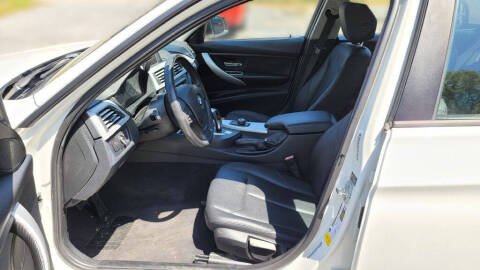 2012 BMW 3 Series 328i