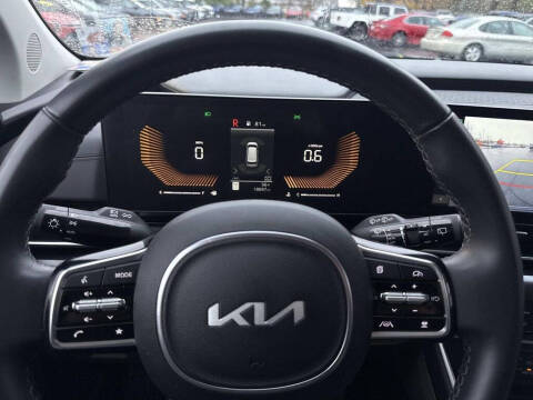 2025 Kia Carnival LXS