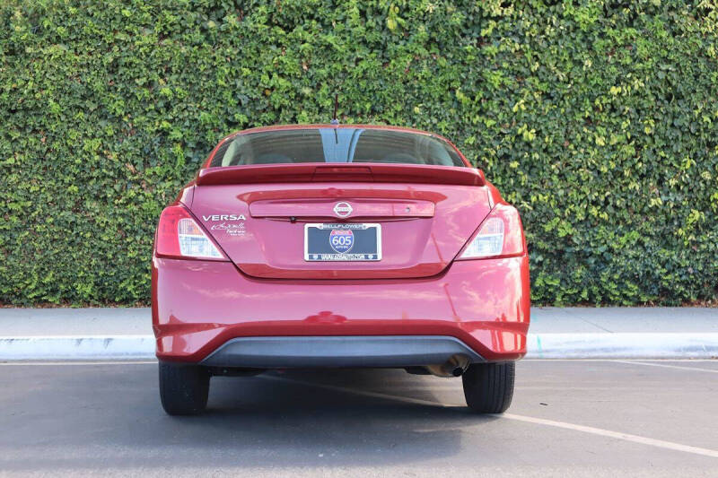 2019 Nissan Versa S Plus