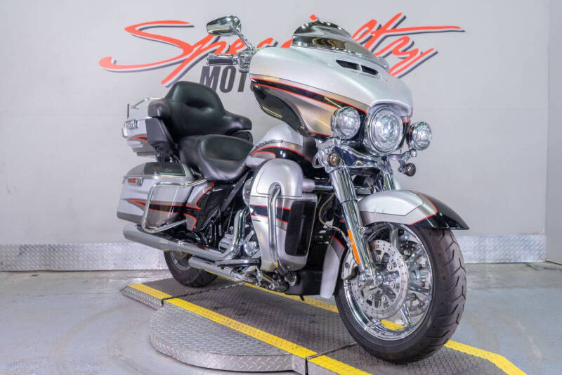 2017 Harley-Davidson CVO Limited