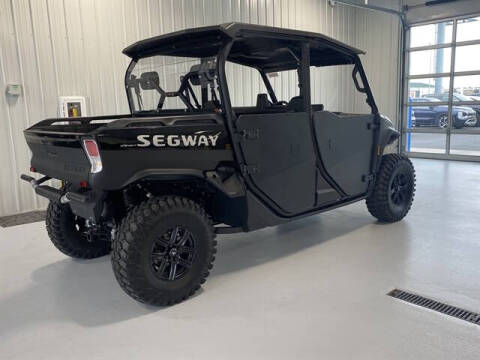 2025 Segway UT10 CREW