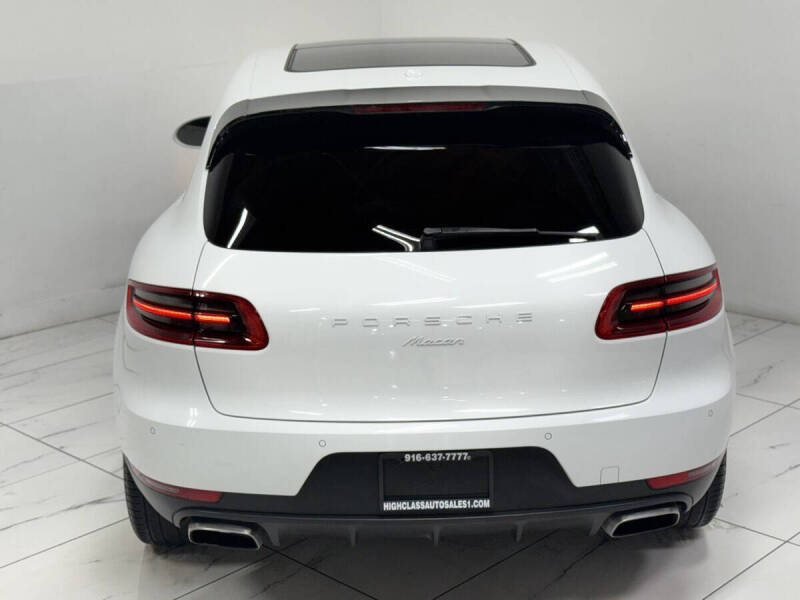 2017 Porsche Macan