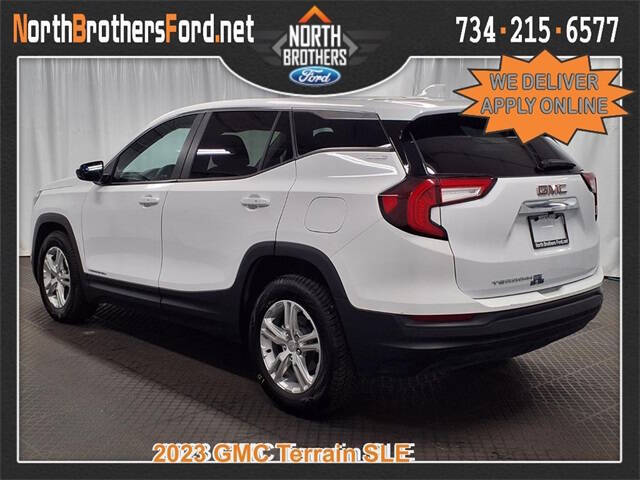 2023 GMC Terrain SLE