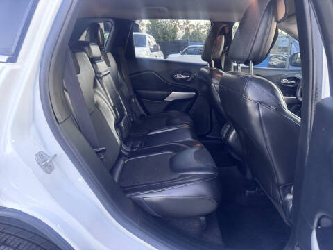 2018 Jeep Cherokee Latitude Plus