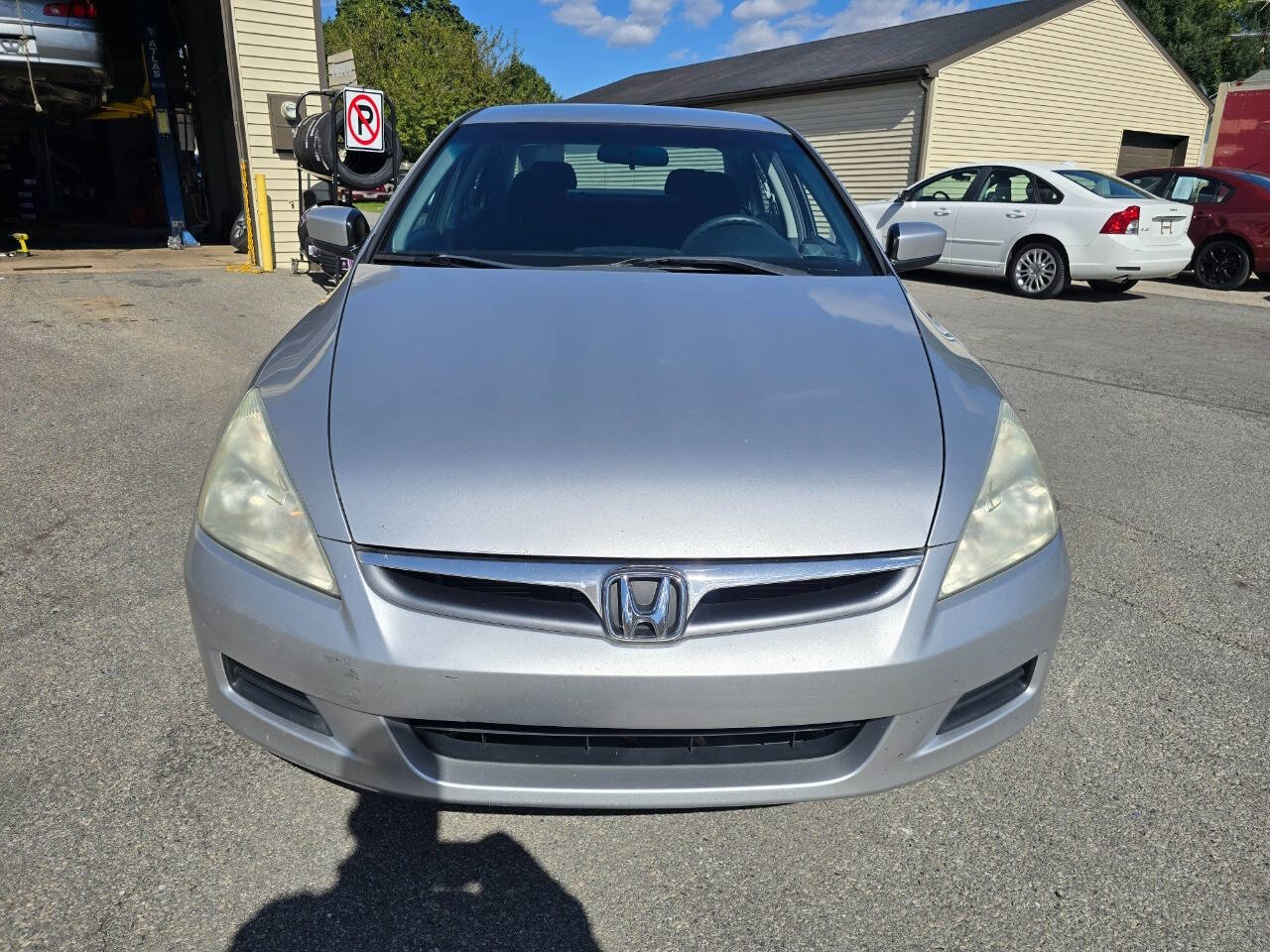 2007 Honda Accord for sale at QUEENSGATE AUTO SALES in York, PA