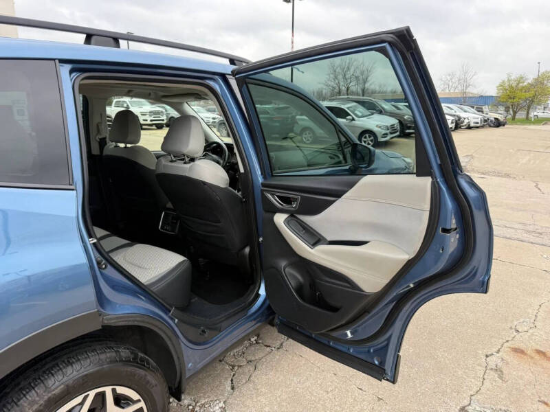 2022 Subaru Forester Premium
