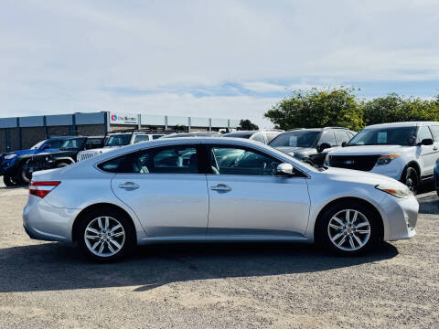 2014 Toyota Avalon XLE