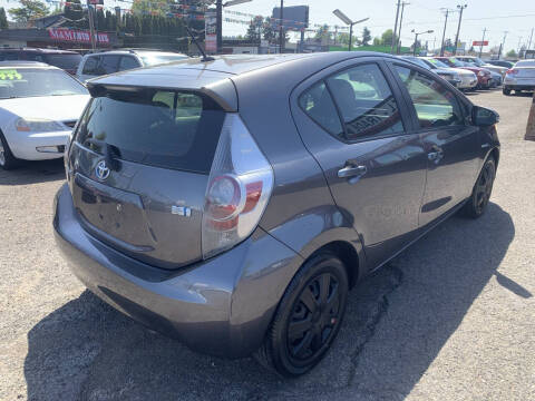 2014 Toyota Prius c Four