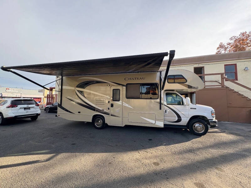 2017 Ford E-Series E-450 SD