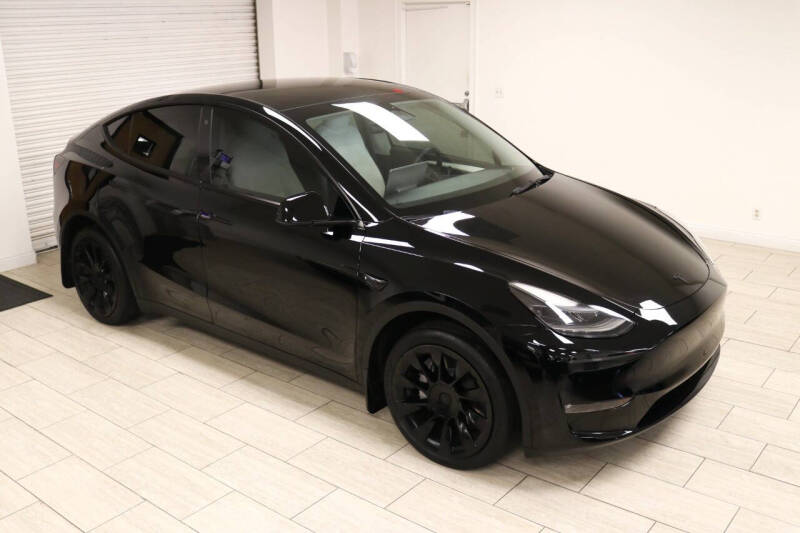 2023 Tesla Model Y Long Range