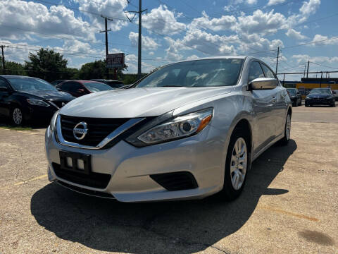 2017 Nissan Altima for sale at International Auto Sales in Garland TX