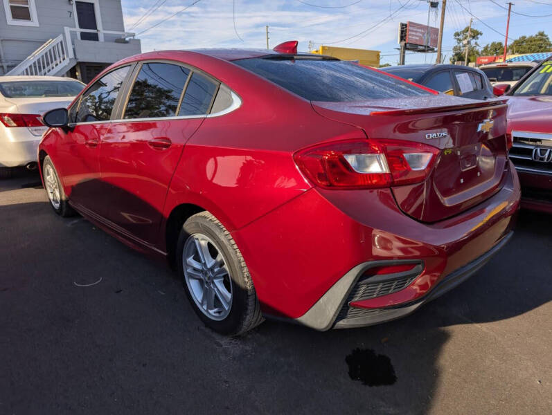 2017 Chevrolet Cruze LT Auto
