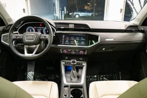 2024 Audi Q3 quattro S line Prem Plus 45 TFSI