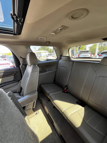 2016 GMC Acadia Denali