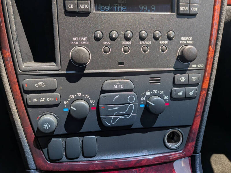 2007 Volvo XC70