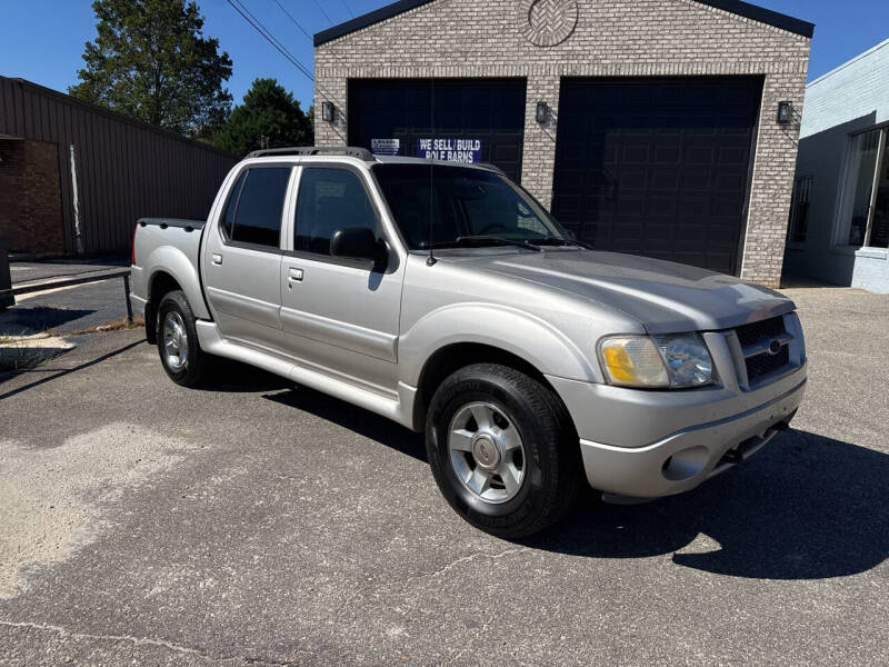 2004 Ford Explorer Sport Trac XLS's photo
