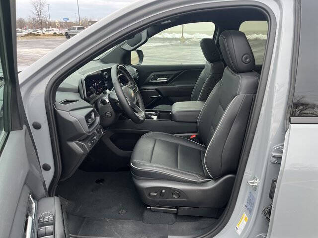 2025 Chevrolet Silverado EV LT