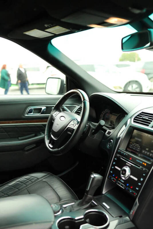 2016 Ford Explorer Platinum
