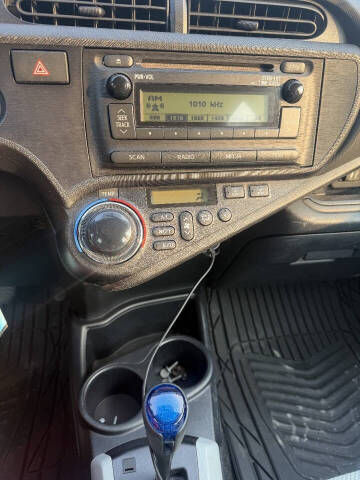2013 Toyota Prius c One