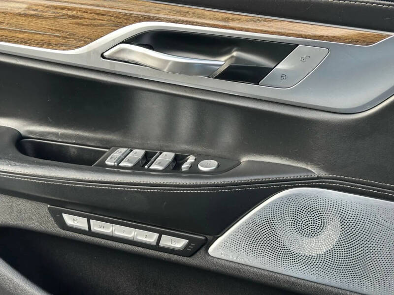 2016 BMW 7 Series 750i xDrive