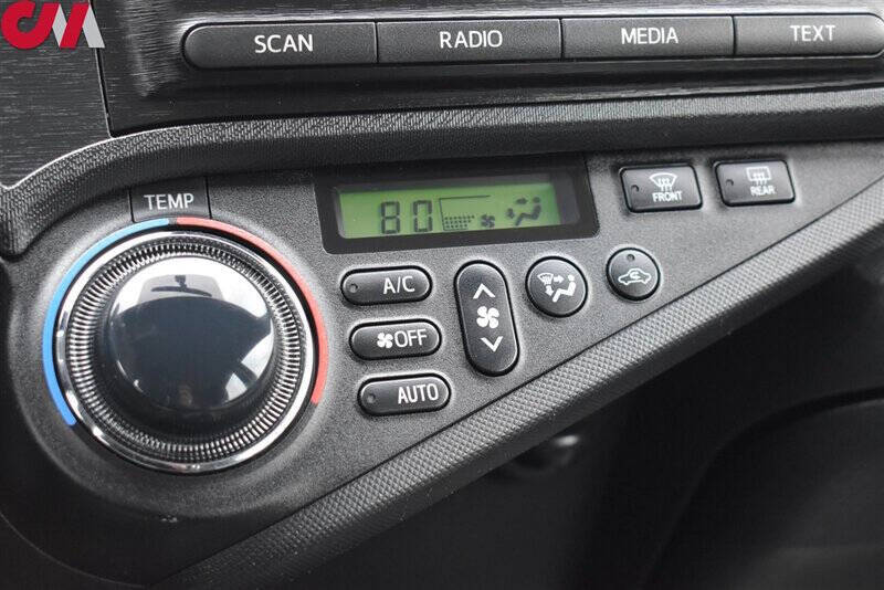 2013 Toyota Prius c Two