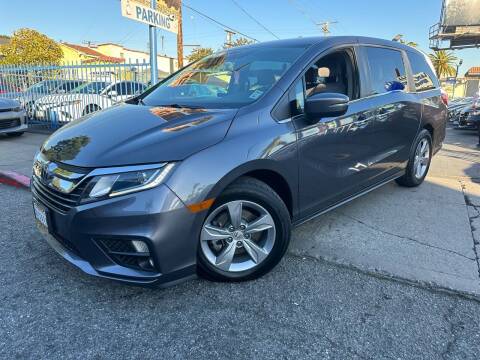2018 Honda Odyssey for sale at LA PLAYITA AUTO SALES INC in South Gate CA