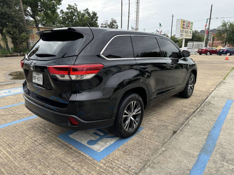 2019 Toyota Highlander LE