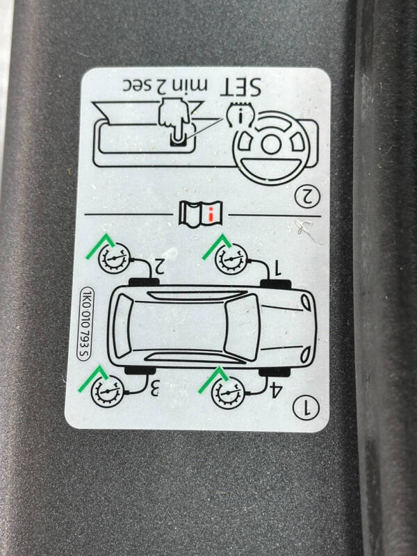 2015 Volkswagen Passat 1.8T Limited Edition