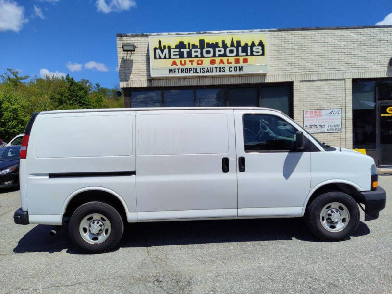 2019 Chevrolet Express Cargo Work Van's photo