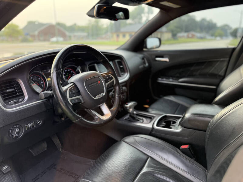 2017 Dodge Charger SXT