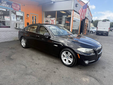 2012 BMW 5 Series 528i