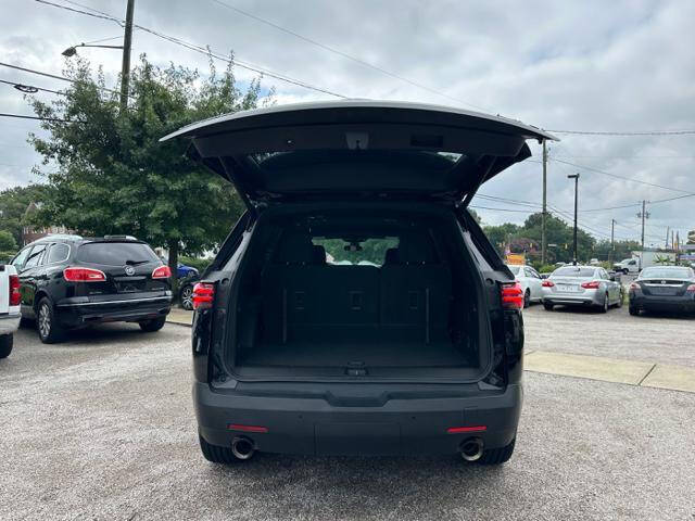 2022 Chevrolet Traverse LT Cloth