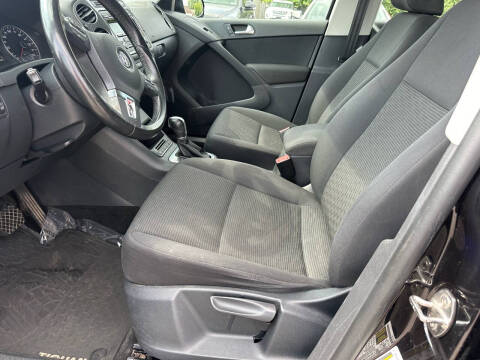 2013 Volkswagen Tiguan S 4Motion