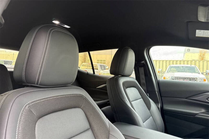 2025 Chevrolet Equinox EV LT