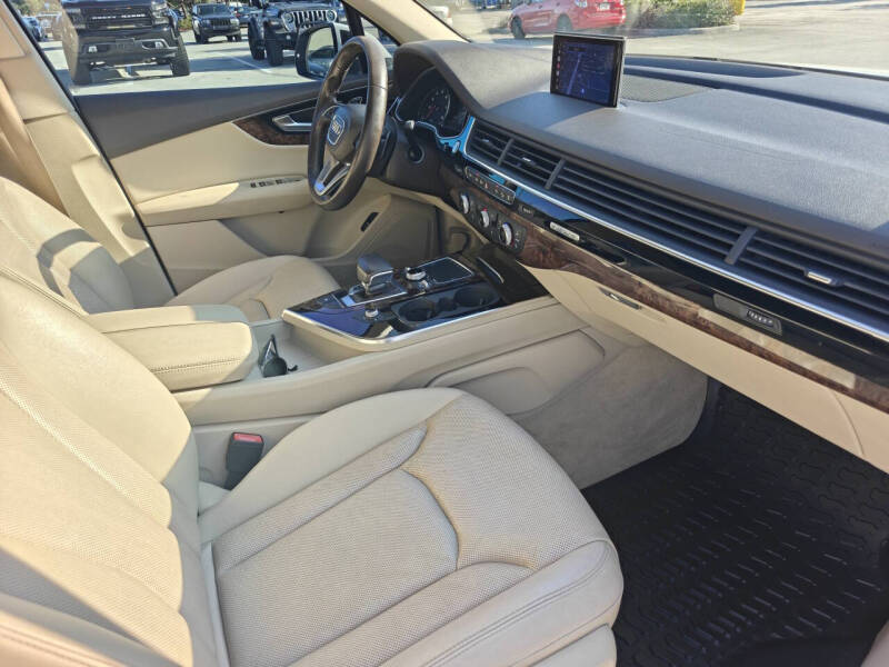 2017 Audi Q7 2.0T quattro Premium Plus