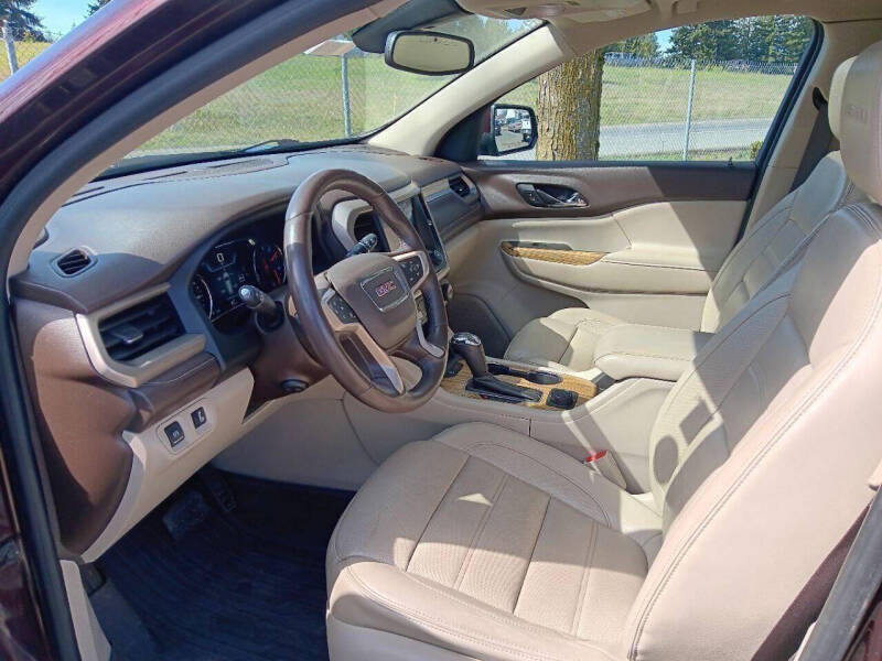 2017 GMC Acadia Denali
