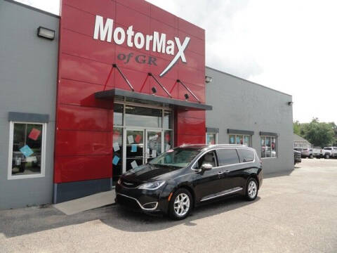 2020 Chrysler Pacifica for sale at MotorMax of GR in Grandville MI