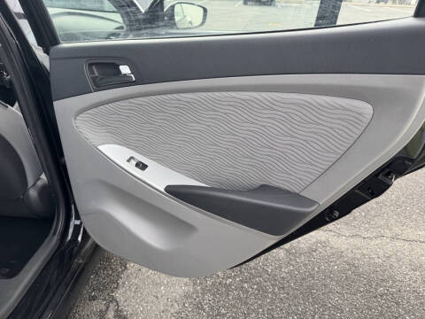 2013 Hyundai Accent GLS